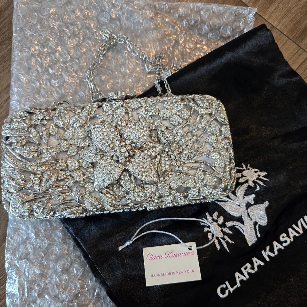 NWT Clara Kasavina Bridal Silver White Clear Swarvoski Crystals Clutch w/Chain